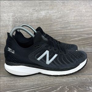 New Balance Fresh Foam 860 v11  Women’s Sz 7 2A Narrow Black White Low Sneakers
